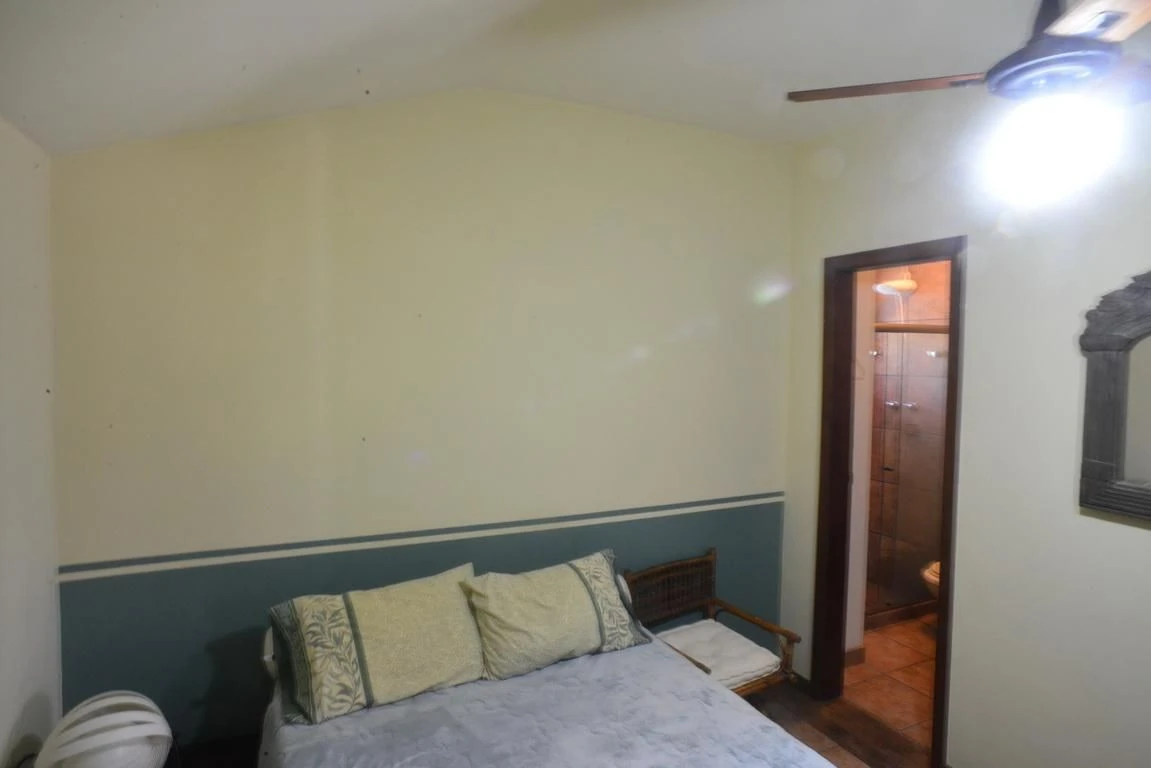 Casa mobiliada com 6 quartos e 5 suítes, com jardim — photo 40