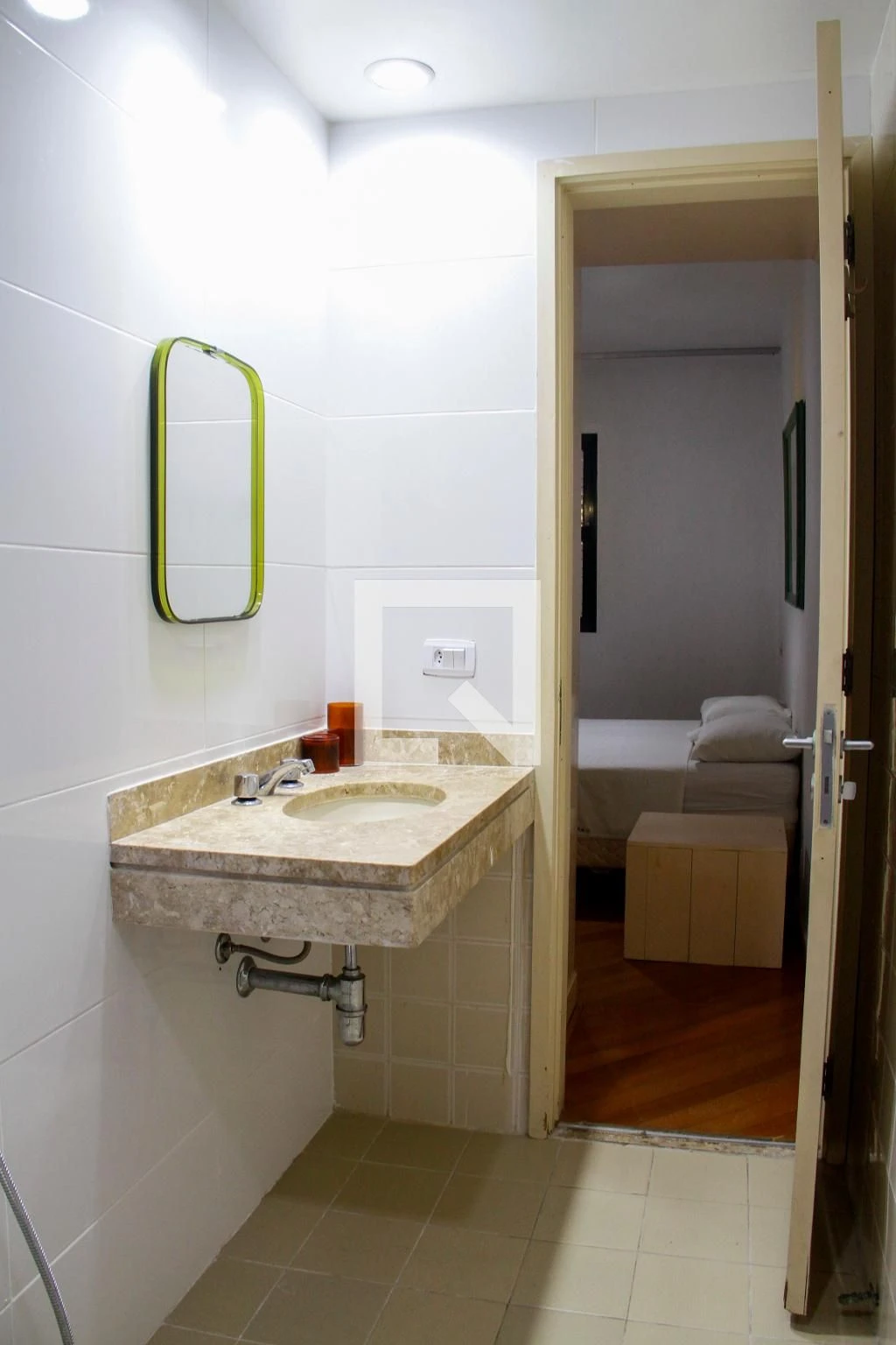 Furnished apartment, 100 m², with a water view — photo 2