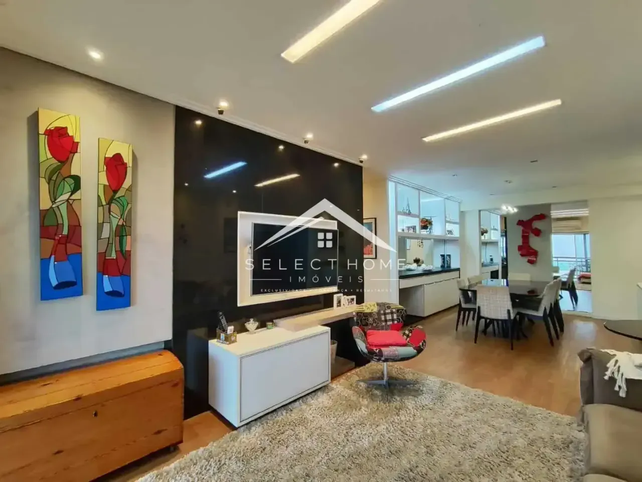 Floor-to-ceiling windows in a 4-bedroom apartment, 150 m² — photo 13
