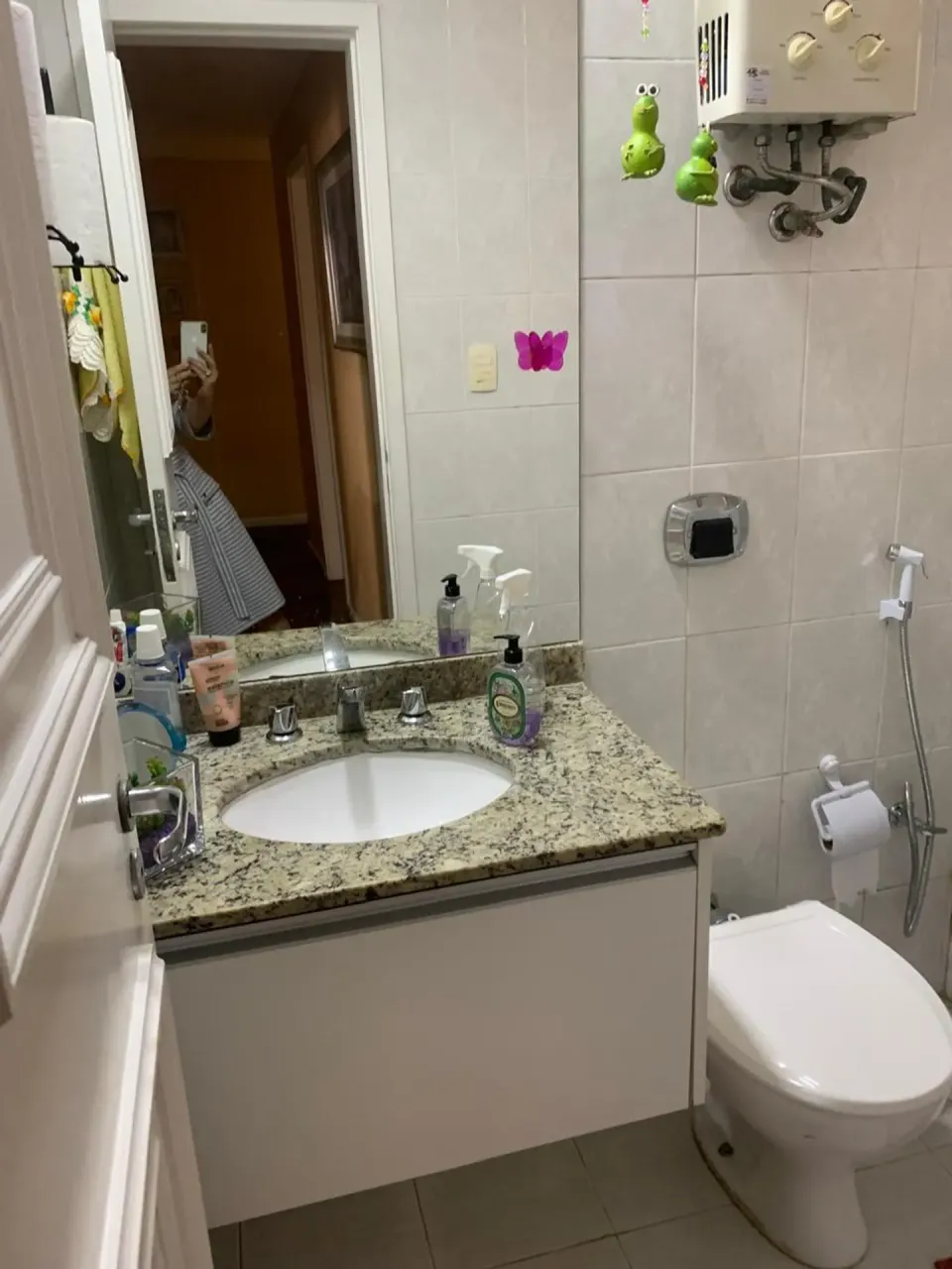 Furnished apartment with a closed kitchen gas stove — photo 14