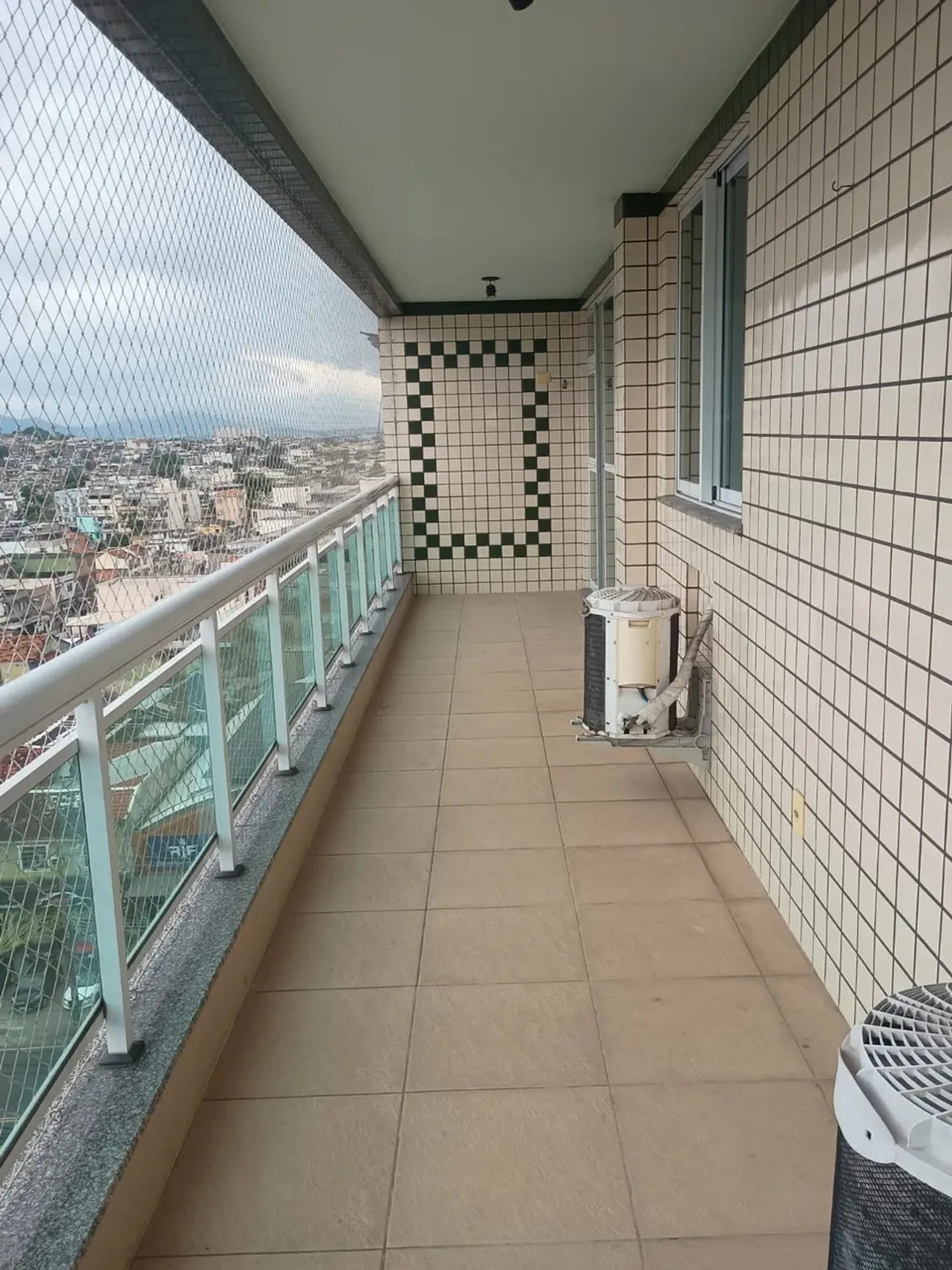 3-bedroom apartment in a building with a sauna