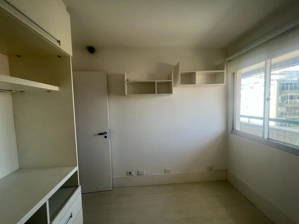 200 m² duplex apartment with 3 bedrooms and 6 bathrooms — photo 13
