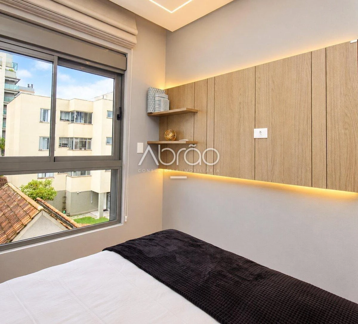 3-bedroom apartment with floor-to-ceiling windows — photo 24