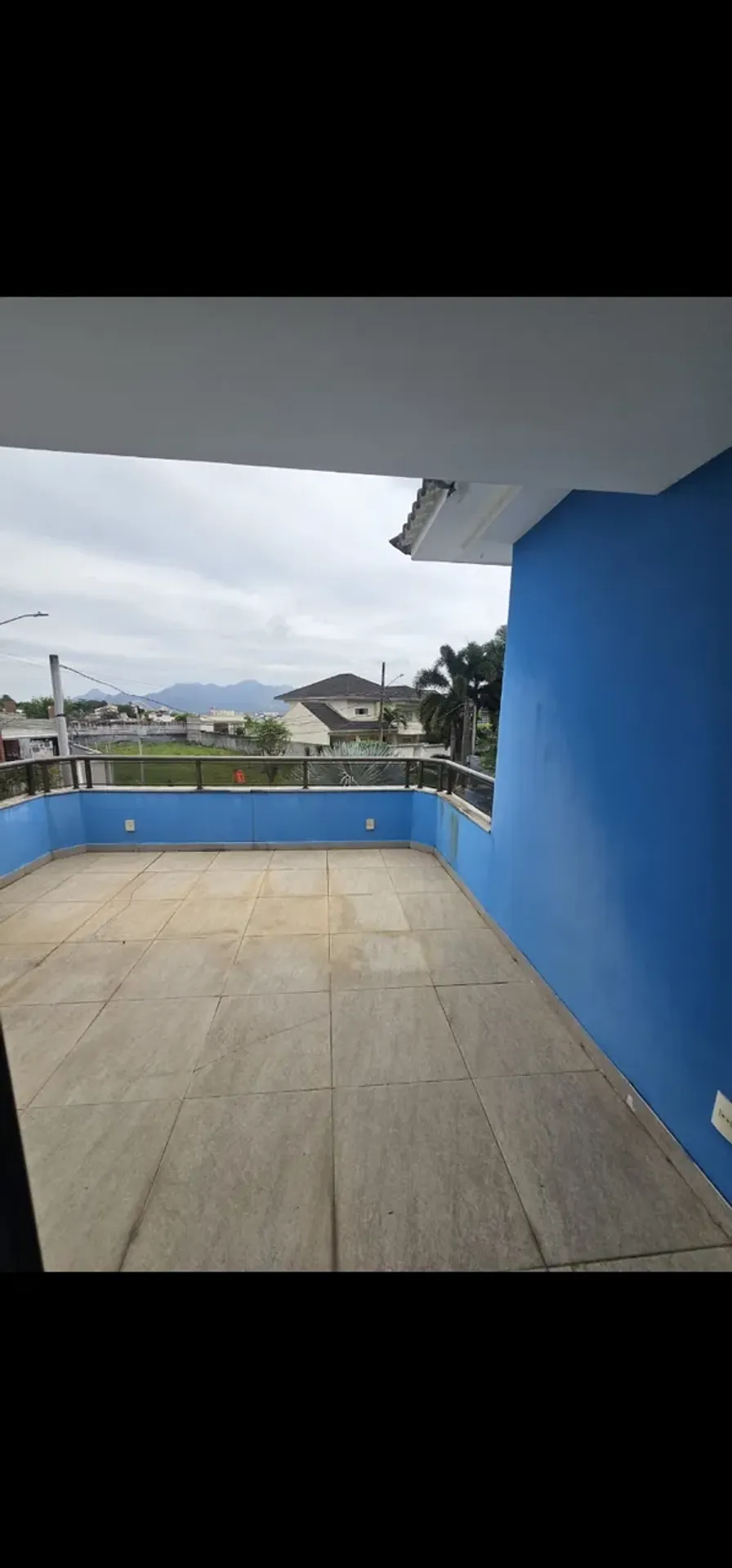 Furnished 351 m² house with 5 bedrooms and balcony grill — photo 22