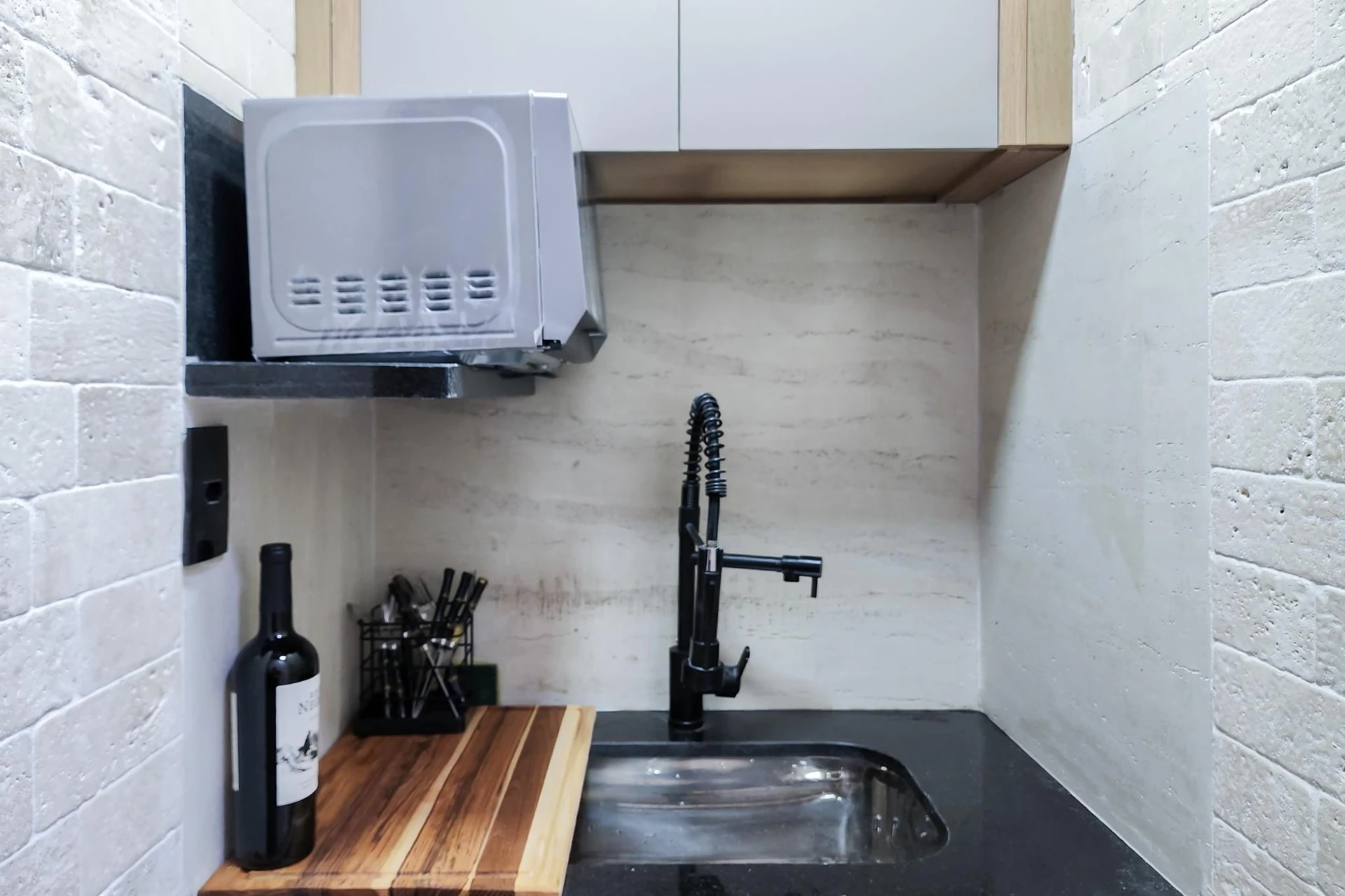 Studio com 1 quarto e 1 banheiro, sem vaga de garagem