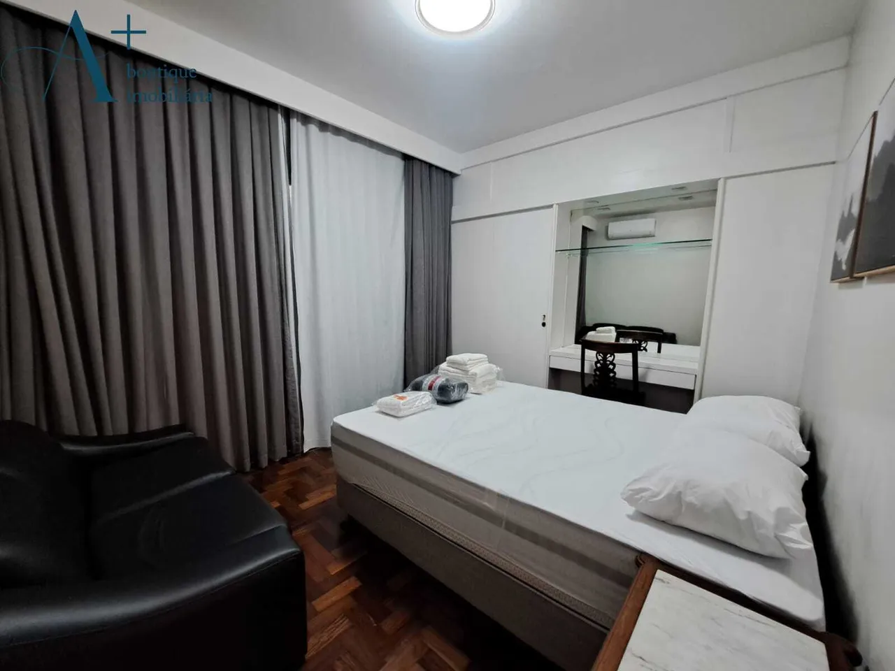 Apartamento de 160 m² con 4 dormitorios y pisos de madera — photo 15