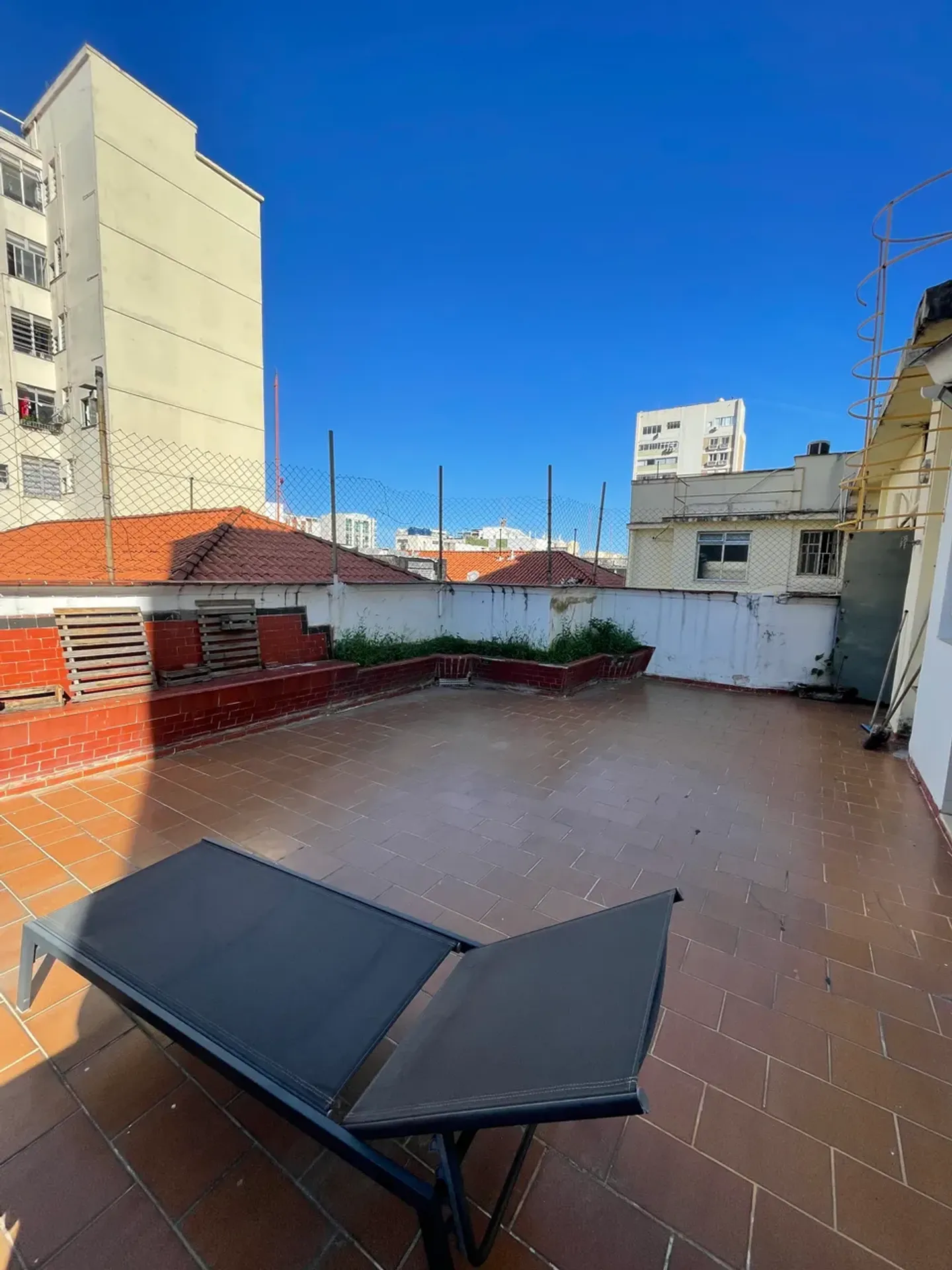 Apartamento mobiliado com 4 quartos e 5 banheiros — photo 35