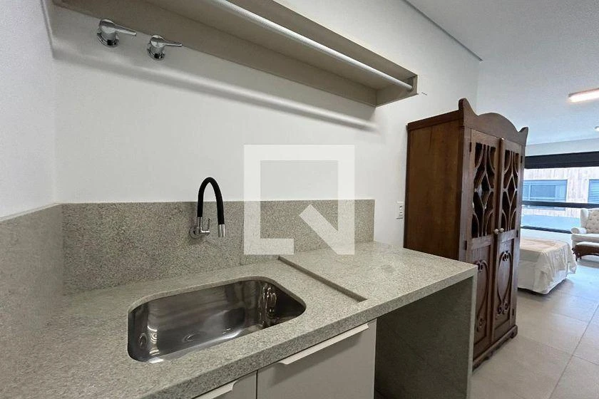 Furnished apartment, 42 m², with a washing machine — photo 10