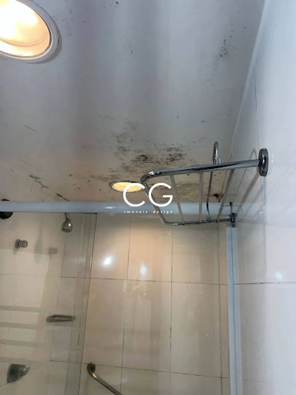 Furnished 1-bedroom apartment with glass-enclosed balcony — photo 17