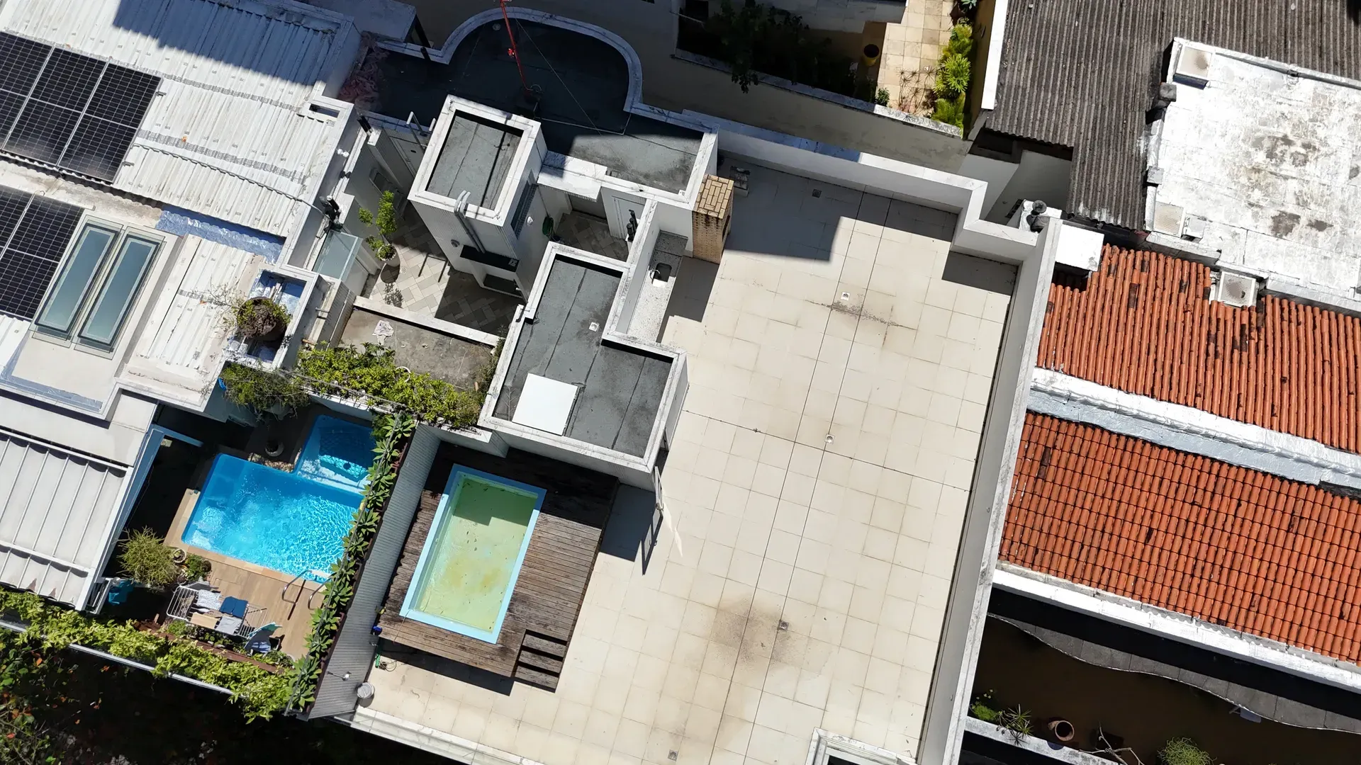 Apartment with balcony, 3 bedrooms and 2 parking spots — photo 55