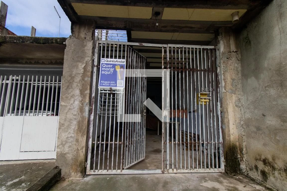 One-bedroom house with a washing machine in Curitiba — photo 28