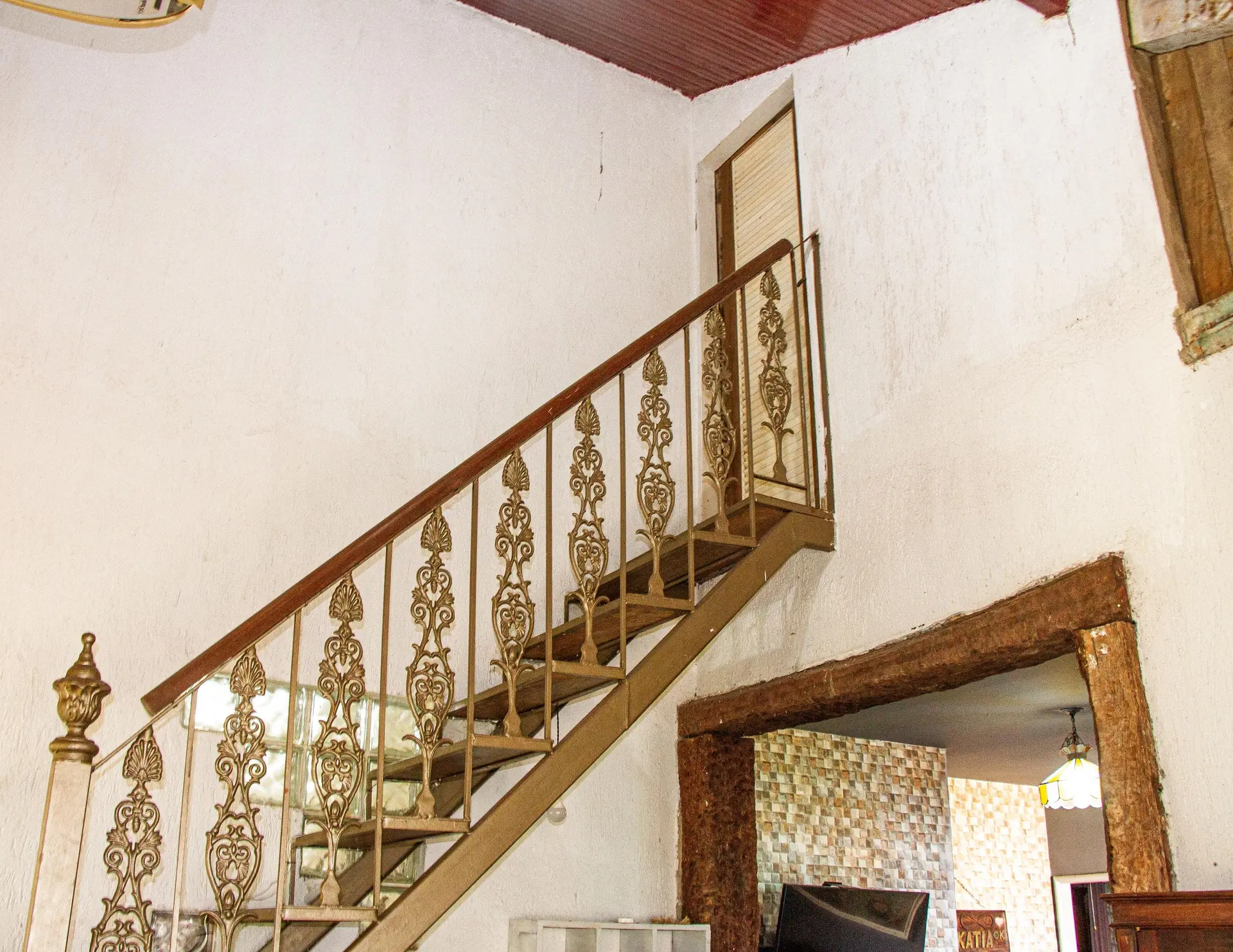Furnished house with 4 bedrooms, 3 baths and a balcony — photo 24