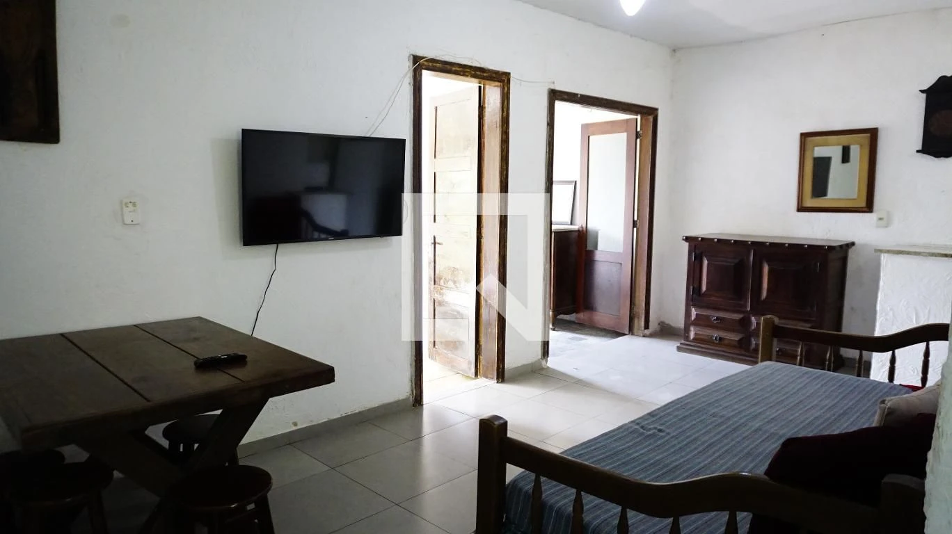 Apartamento amueblado de 2 dormitorios con balcón — photo 18