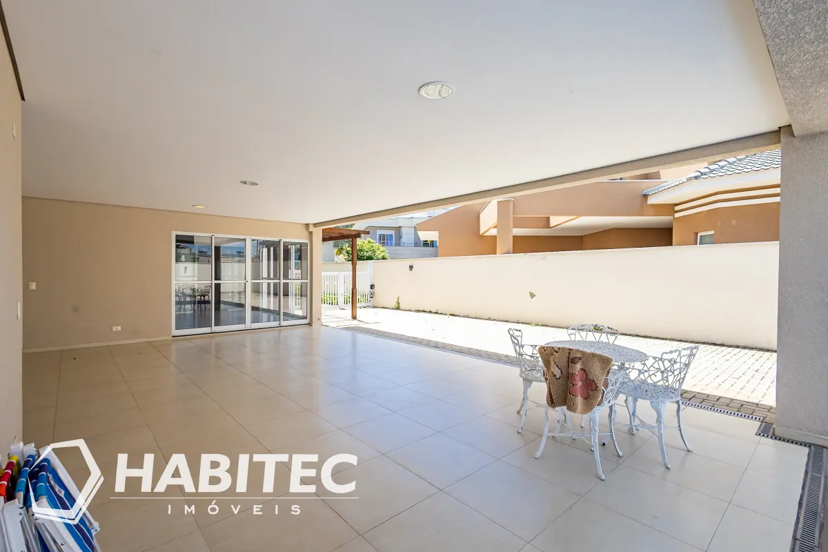 Residential house with 4 bedrooms and an integrated kitchen — photo 48