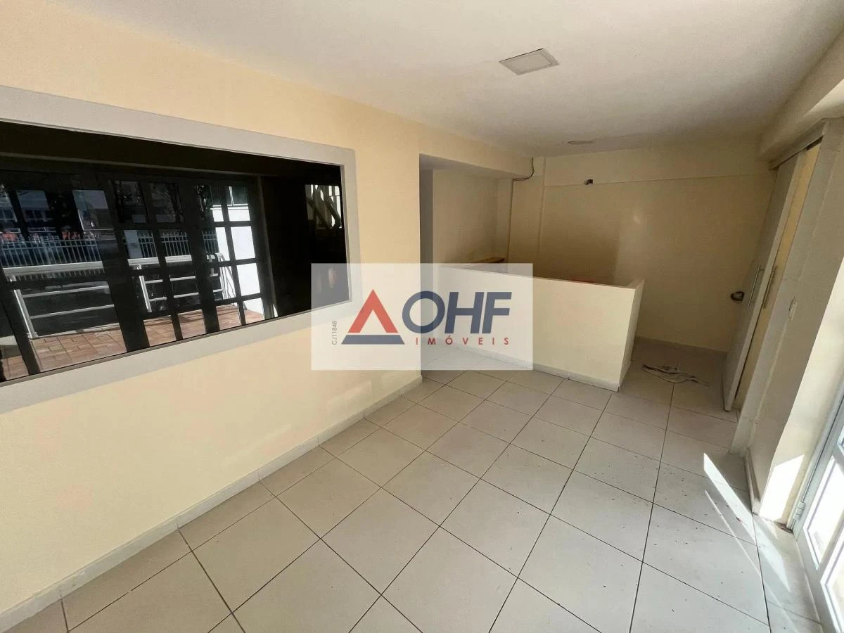 1-bedroom apartment with 300 m² and 6 parking spaces — photo 9