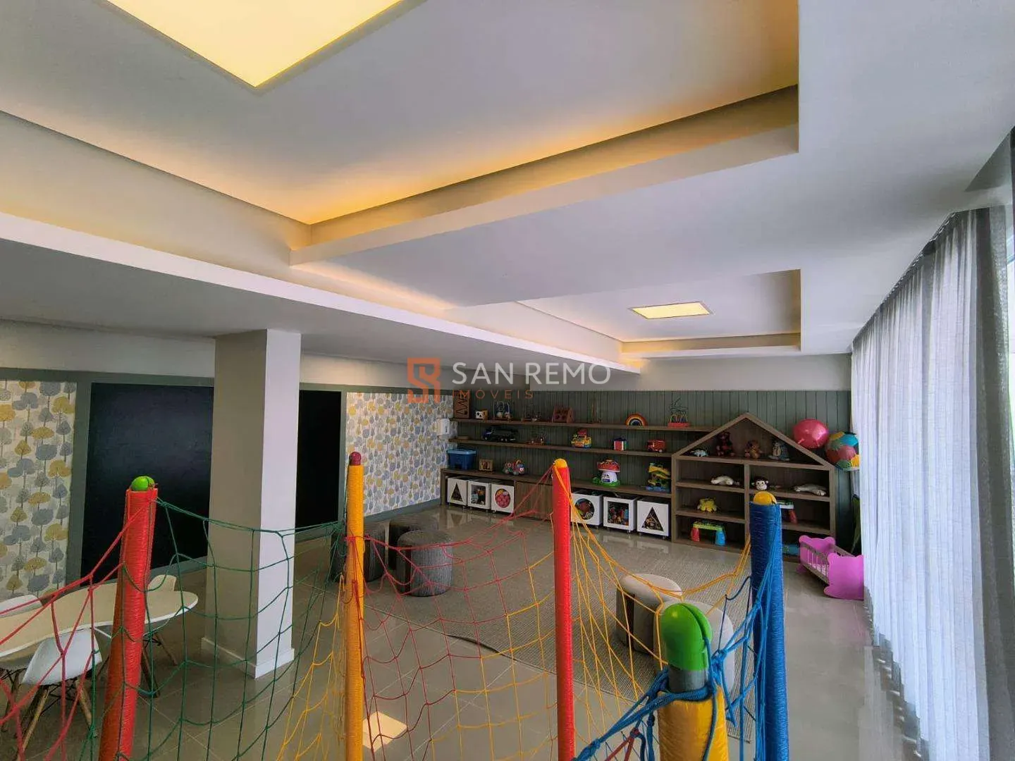 Park view in a 3-bedroom apartment, 184 m² — photo 34