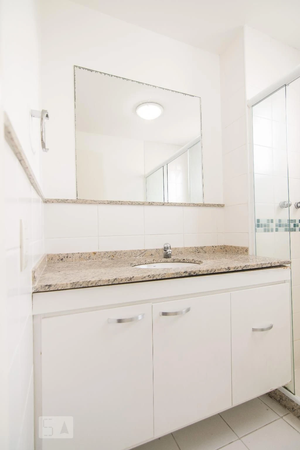 3-bedroom apartment in a building with a sauna — photo 15