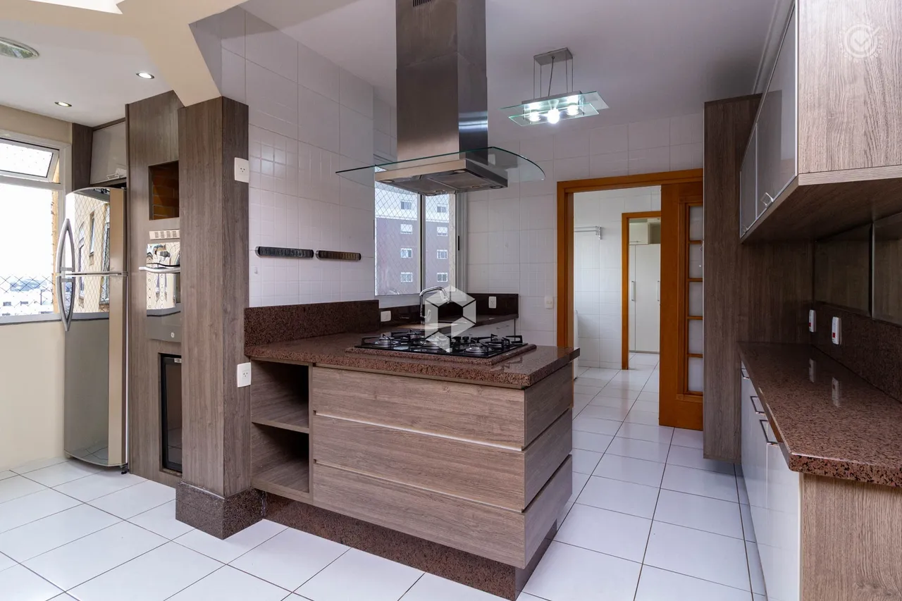 Unfurnished 414 m² apartment with 3 en-suite bedrooms — photo 5