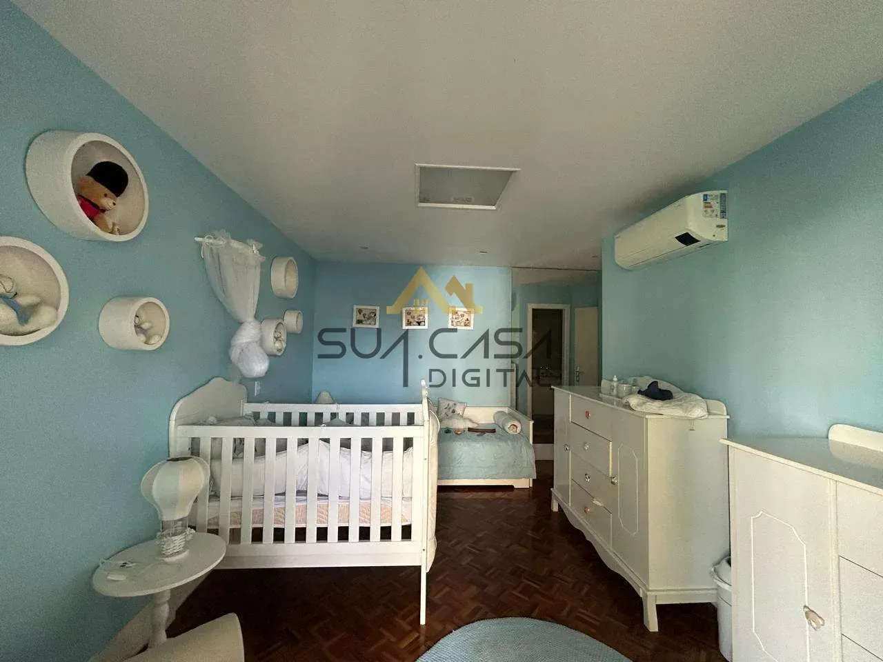 Rental apartment with 4 bedrooms and an open-plan kitchen — photo 20