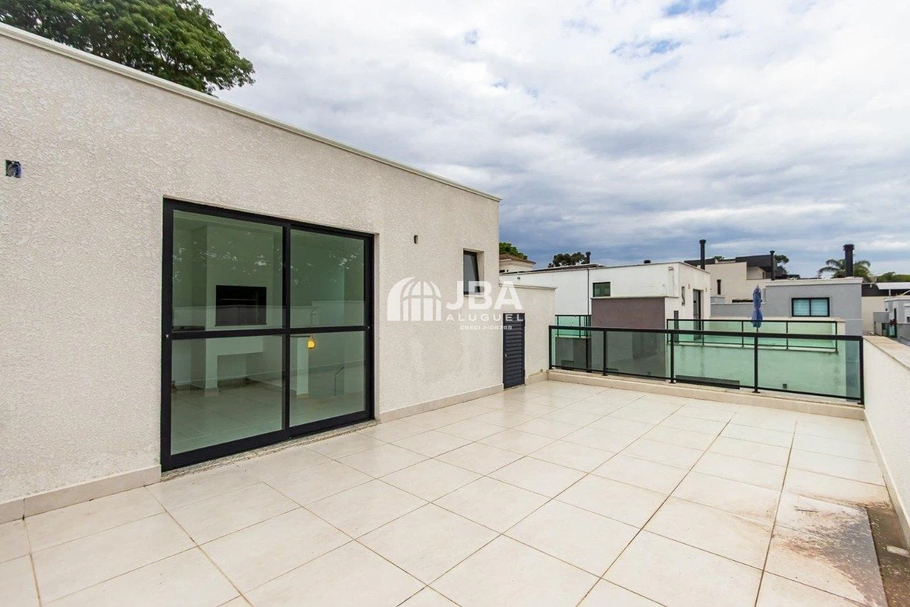 Floor-to-ceiling windows in a 2-bedroom house, 143 m² — photo 7