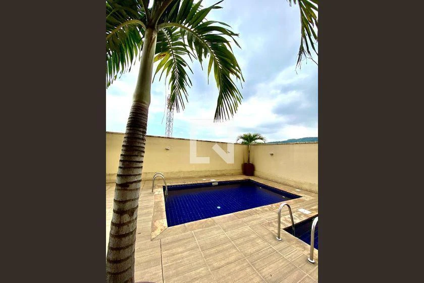 Apartamento de 2 quartos em condomínio com piscina — photo 46
