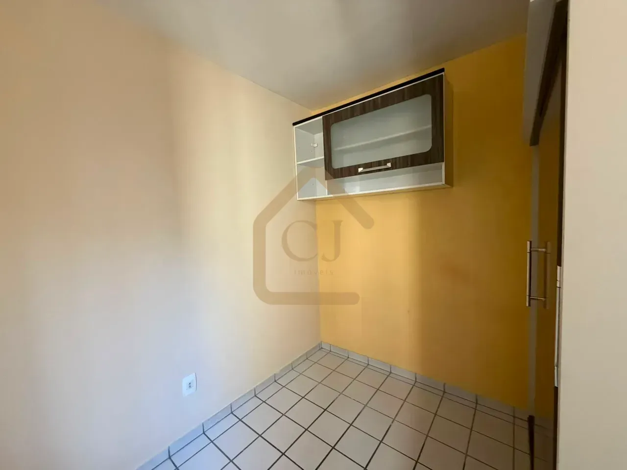 80 m² apartment with 2 bedrooms and 2 bathrooms — photo 12