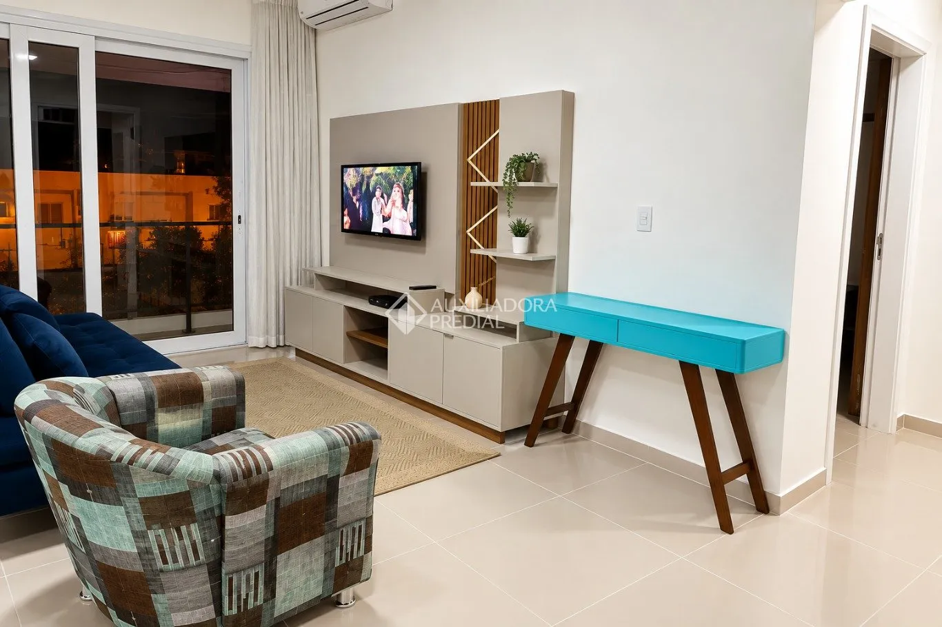 2-bedroom apartment, 1 with its own bathroom, 76 m²