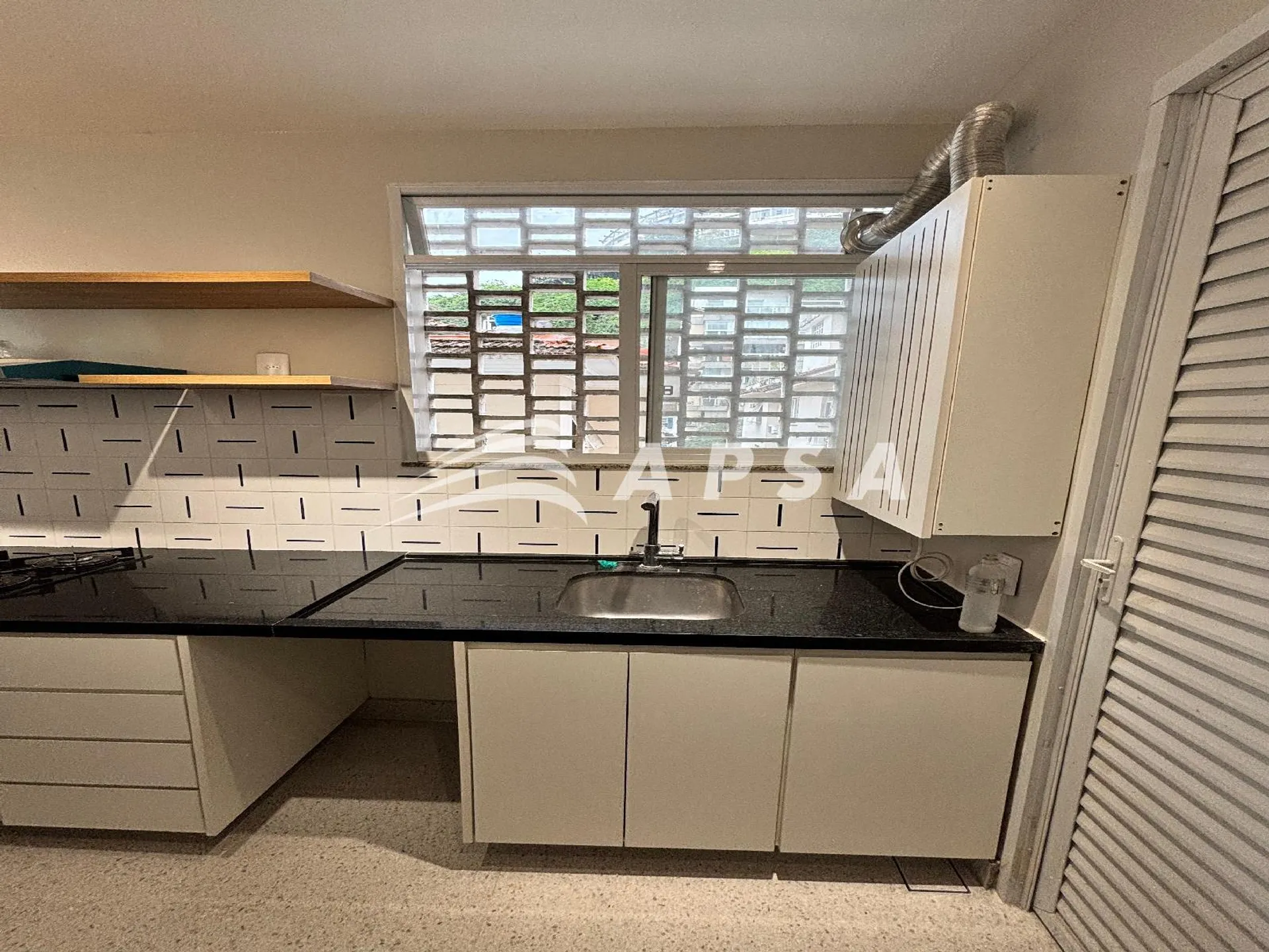 Дерев'яна підлога або ламінат та 2 спальні: квартира 70 м² — photo 31