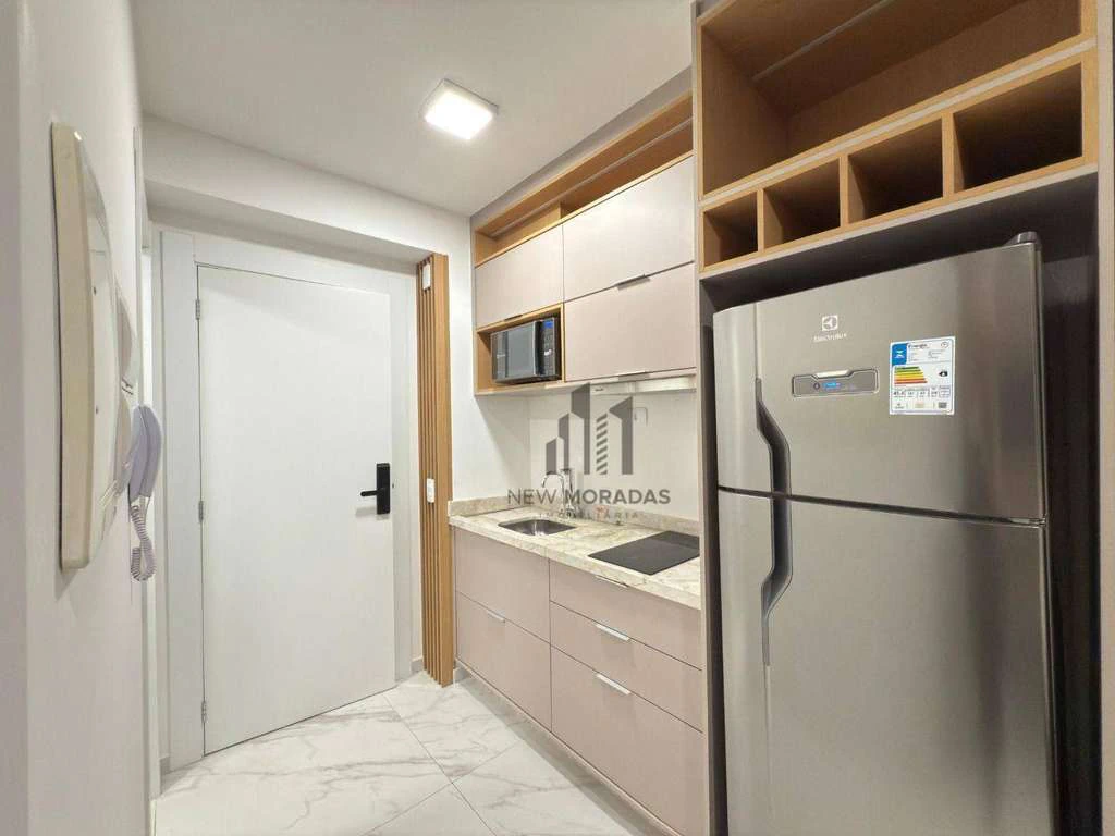 17 m² studio with 1 parking spot and a private-use pool — photo 3