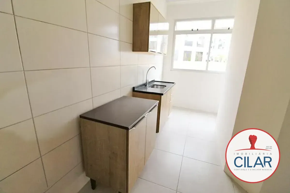 3-bedroom apartment with wood or laminate floors in Curitiba — photo 7