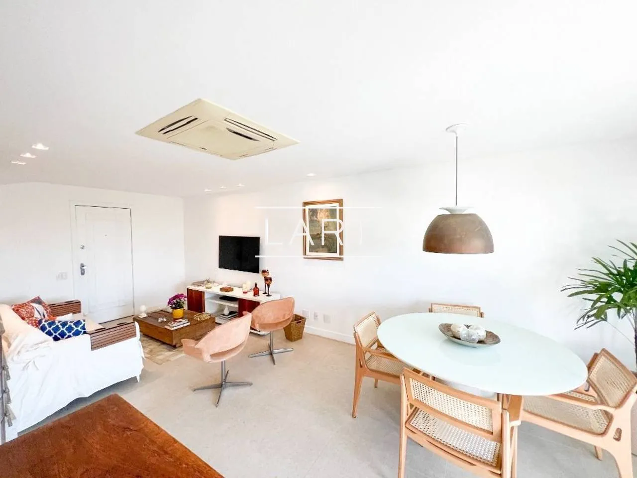 Furnished apartment, 160 m², with a dishwasher — photo 20