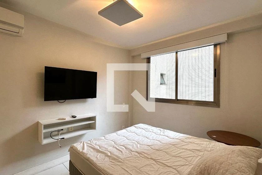 Apartamento mobiliado de 2 quartos em condomínio com piscina — photo 31