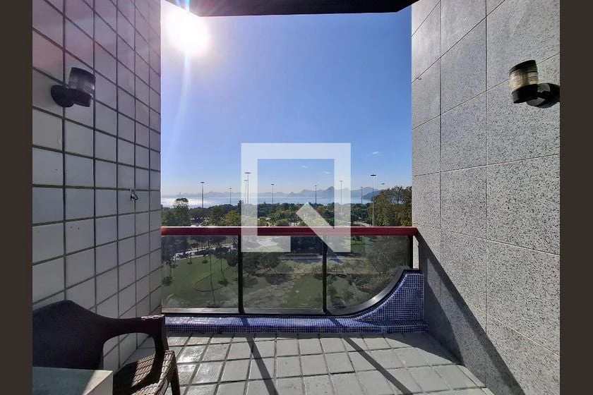 110 m² apartment with built-in wardrobes and a balcony — photo 8
