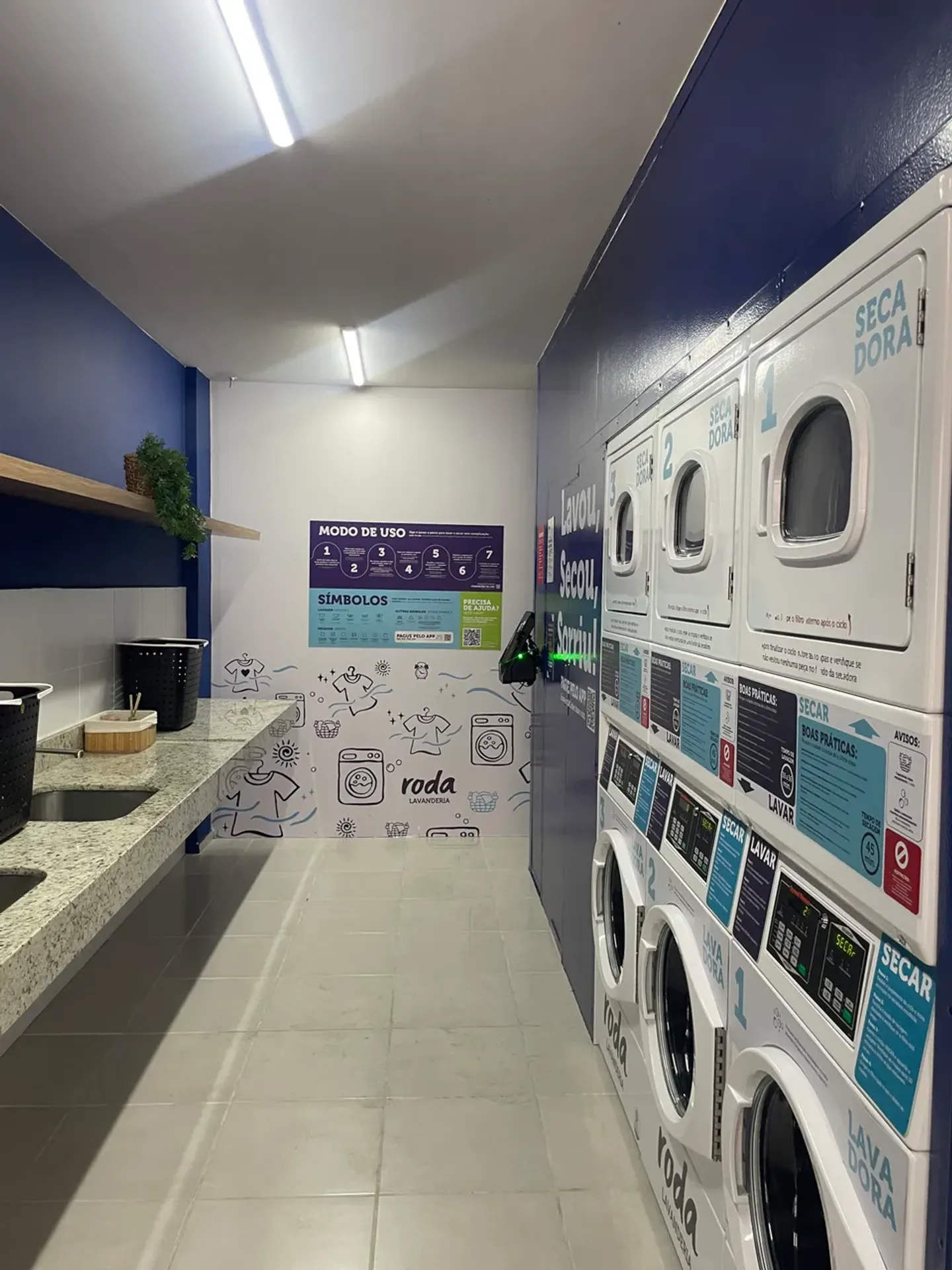 Apartamento de 2 quartos com piso de madeira ou laminado — photo 6