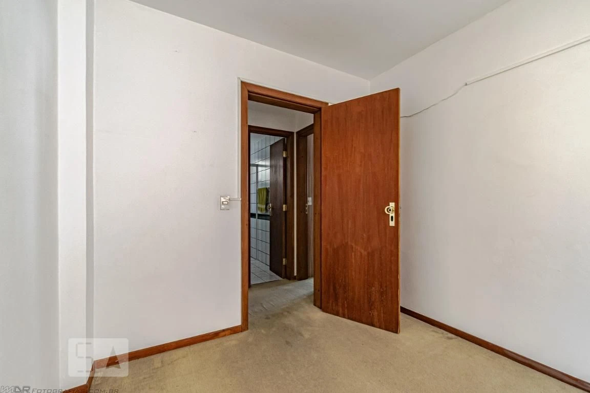 Квартира: 2 спальни, 1 со своей ванной, 76 м², Куритиба — photo 22