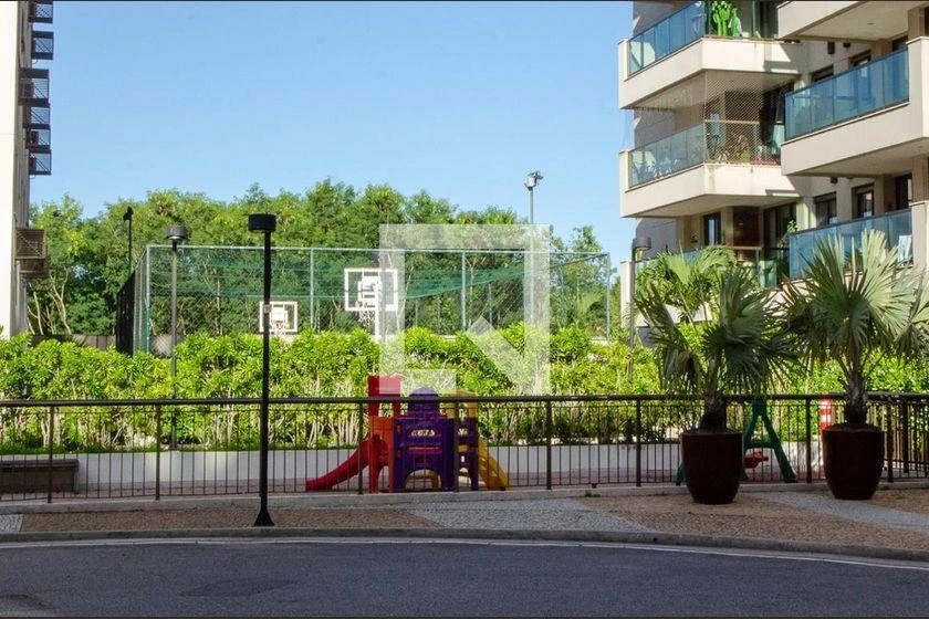 2-bedroom apartment with a mountain view in Rio de Janeiro — photo 7