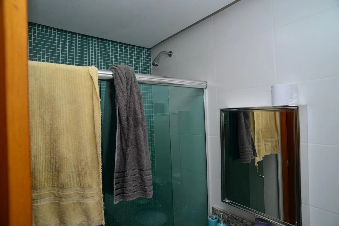 Furnished apartment, 300 m², with a glass-enclosed balcony — photo 6