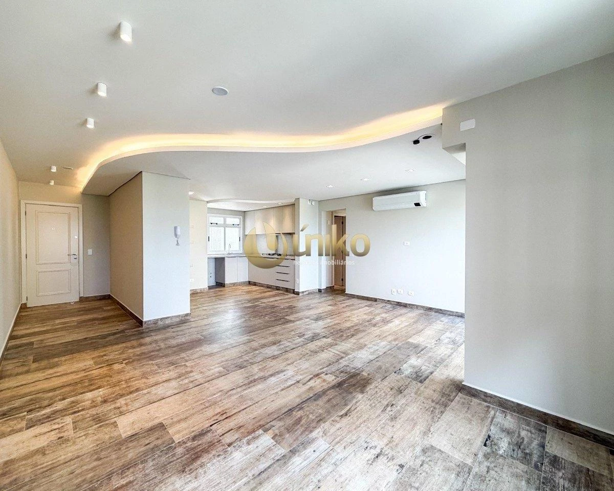 3-bedroom apartment with a washing machine in Curitiba