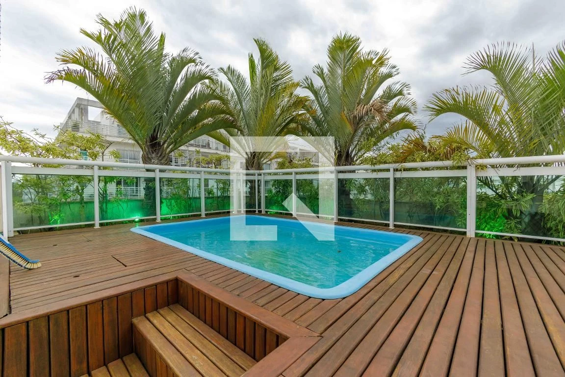 Rental apartment with 4 bedrooms and a glassed-in balcony — photo 89