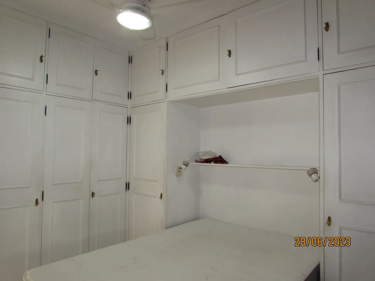 Apartment with 3 bedrooms and open-plan kitchen — photo 12