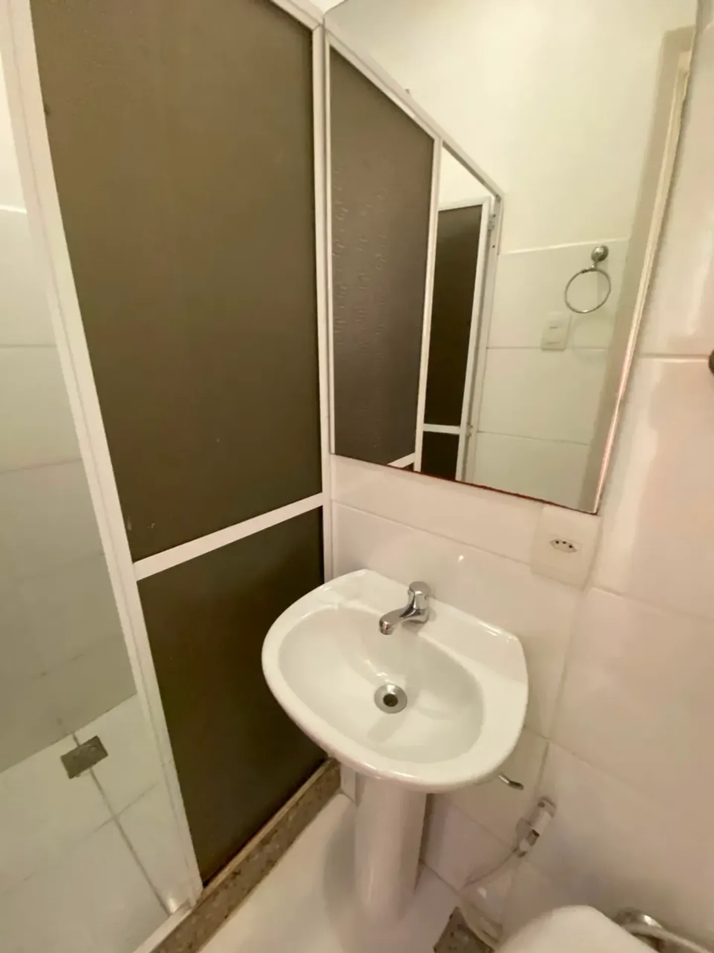 3-bedroom apartment with balcony, 137 m² — photo 38