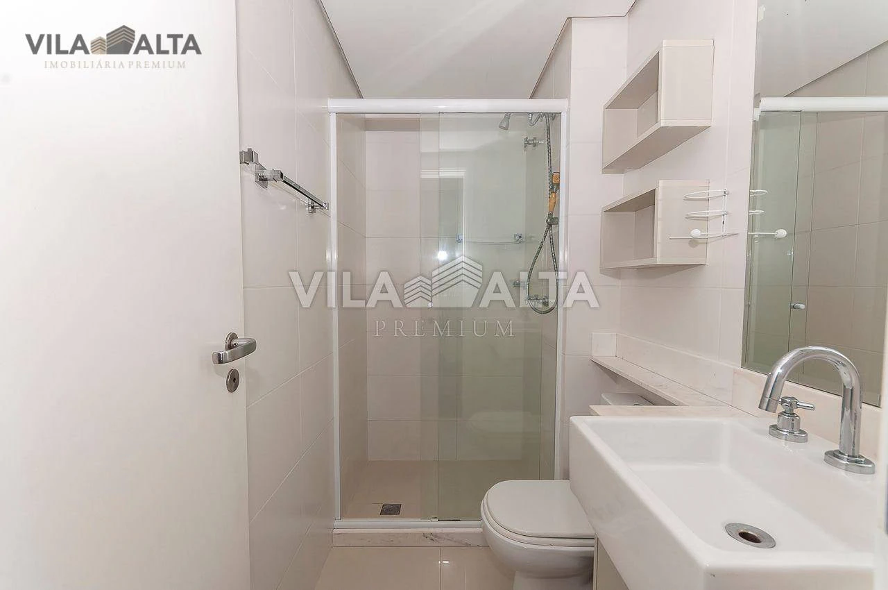 Furnished studio in a building with an indoor pool — photo 9
