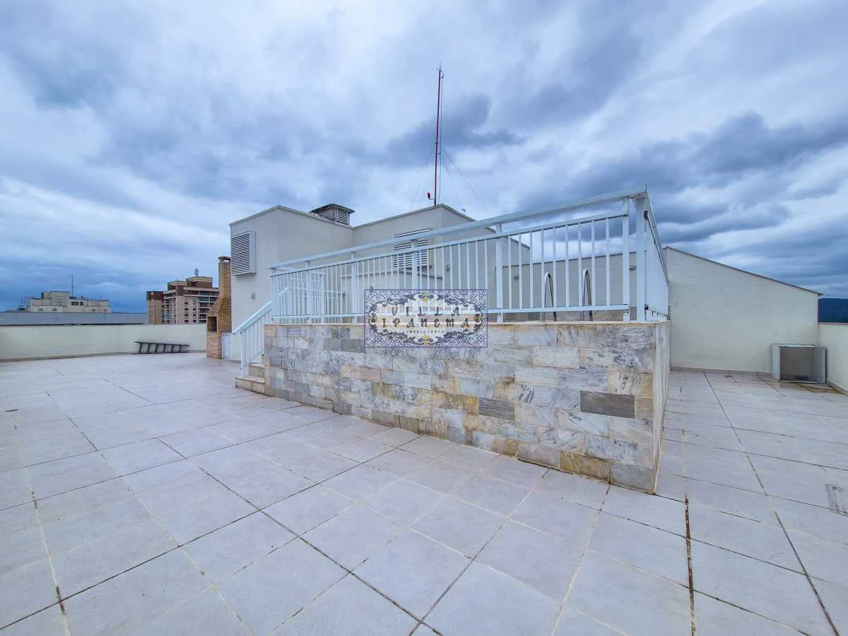 Apartment, 381 m², with a water view — photo 13