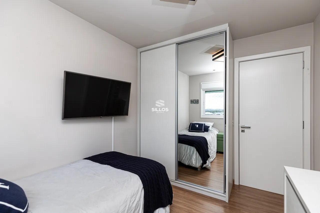 3 en-suite bedroom apartment with 4 bathrooms — photo 10