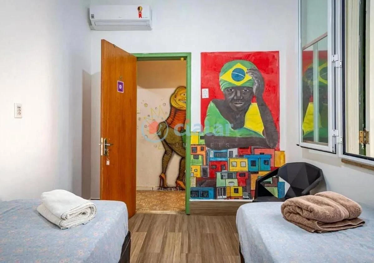 Furnished house with 11 bedrooms and 7 bathrooms — photo 18