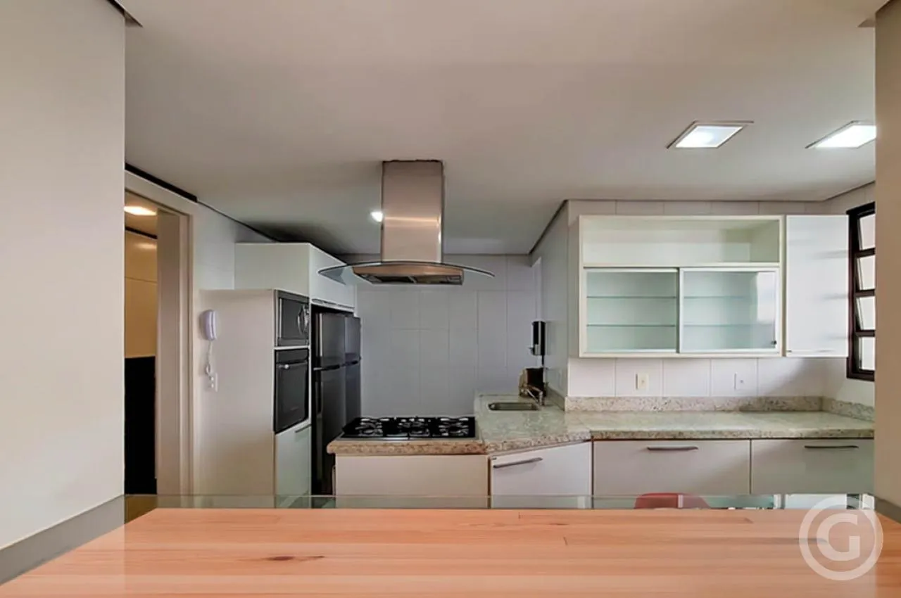 170 m² apartment with open-plan kitchen and gas stove — photo 13