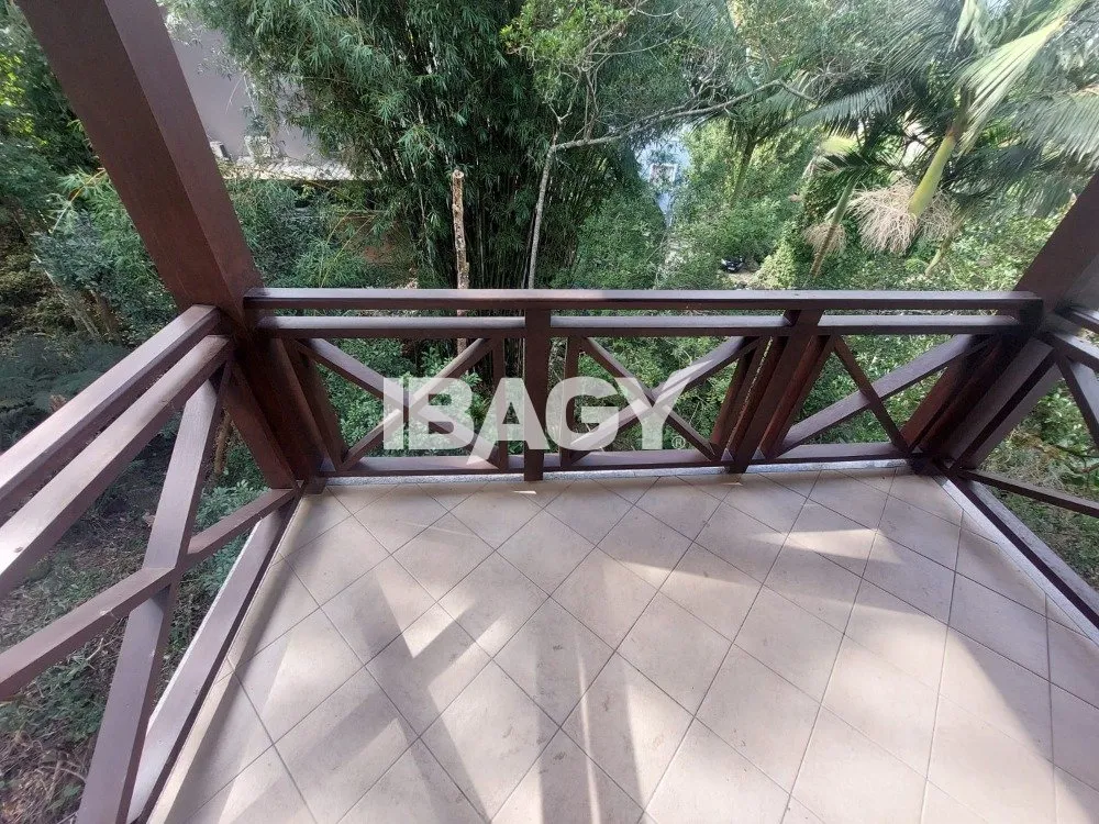 House for rent with 6 bedrooms, 5 suites and 7 bathrooms — photo 20