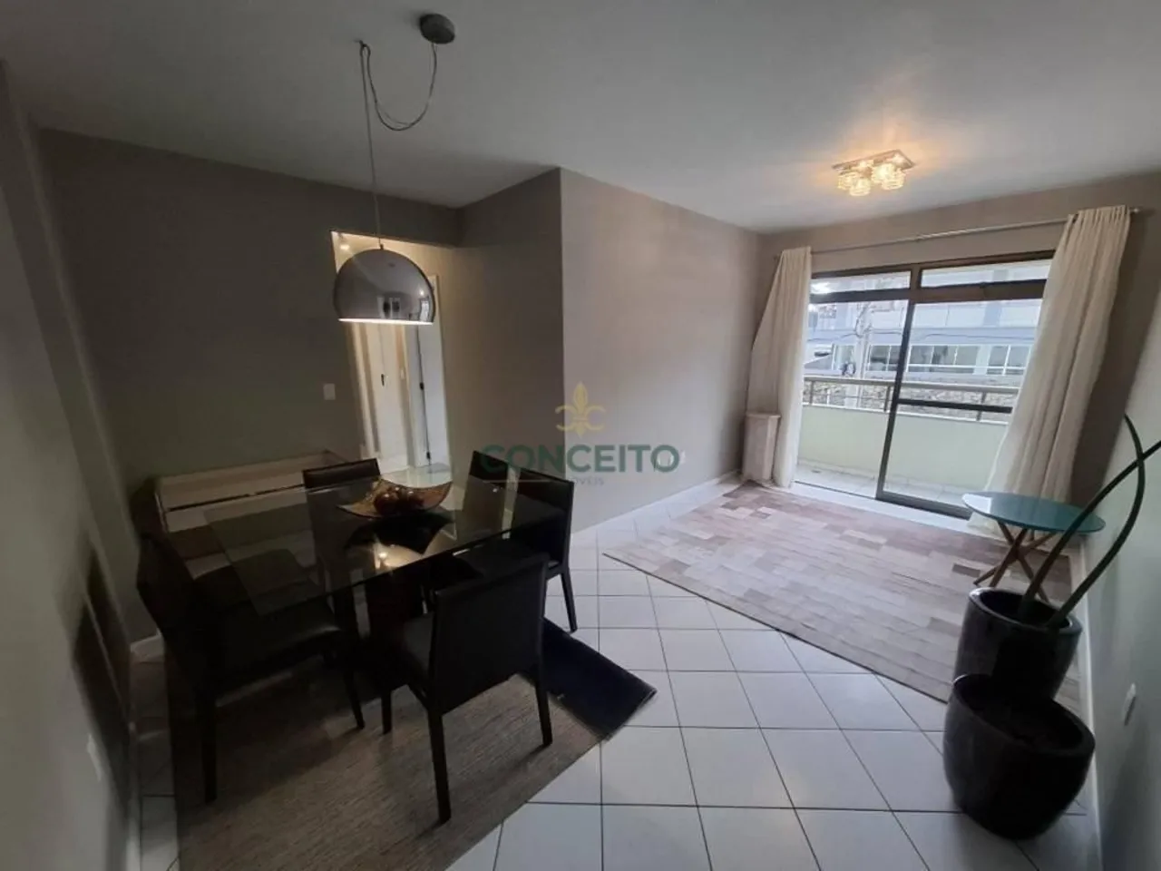 3-bedroom apartment in a building with a gym