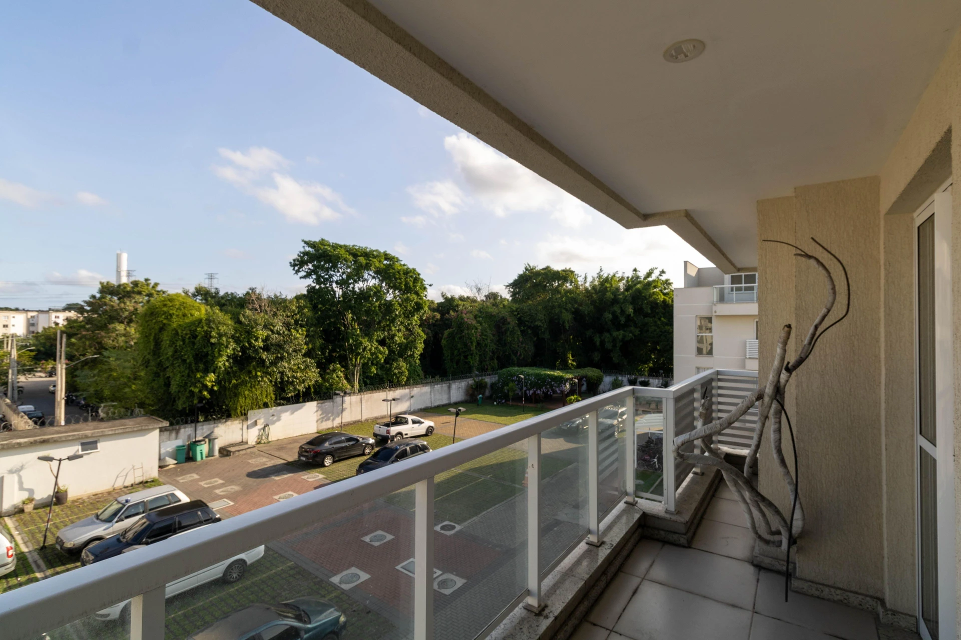 Renting apartment with 4 bedrooms and 3 bathrooms — photo 6