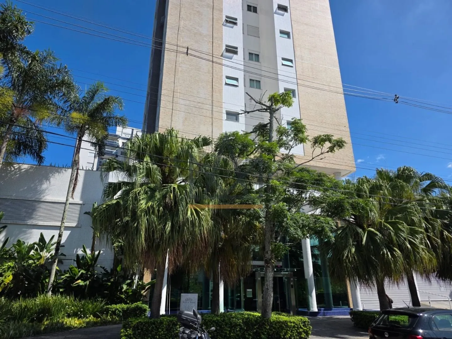 Квартира с 2 спальнями, suite и балконом, 77 м² — photo 17